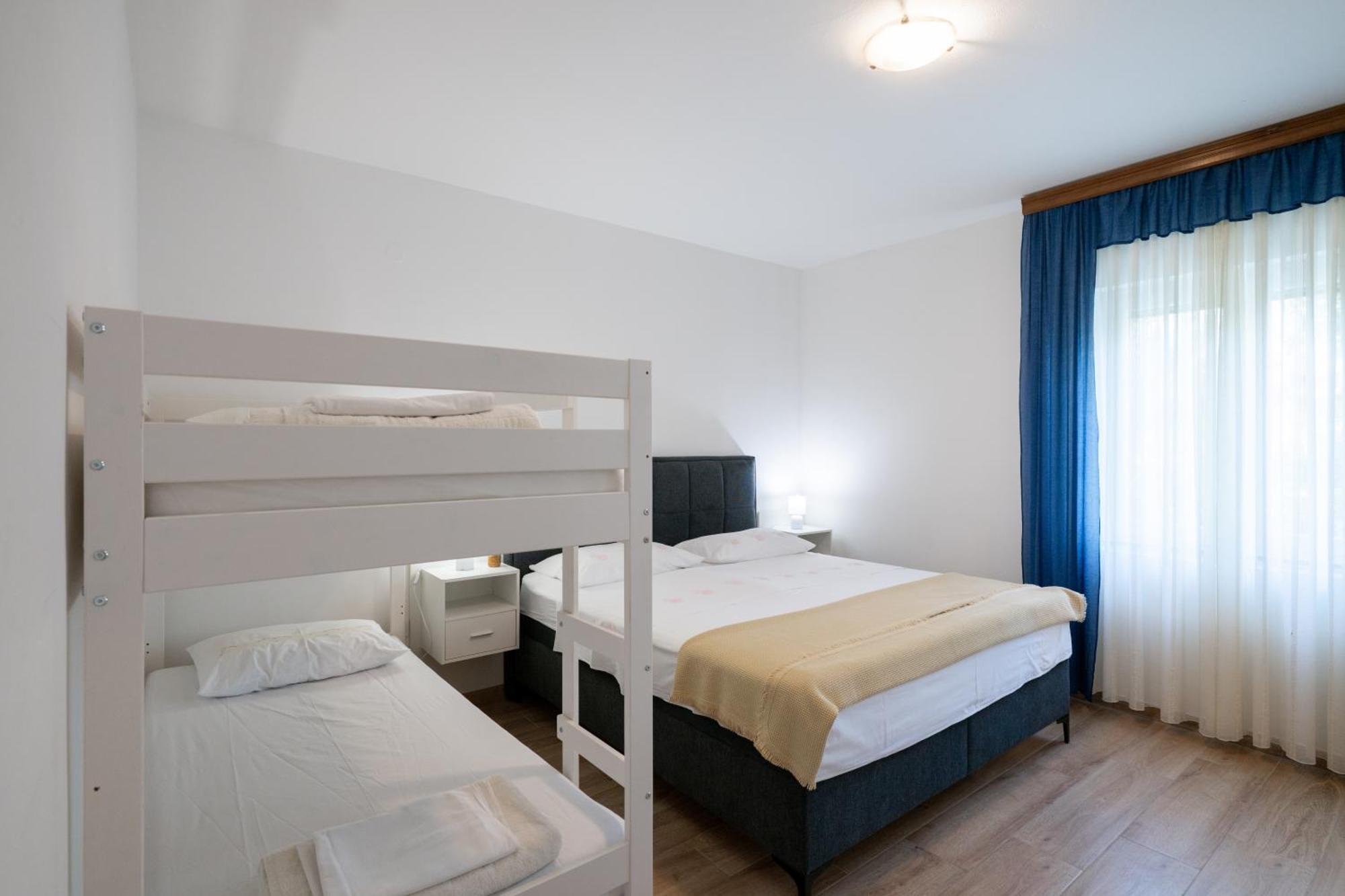 House Rose With Garden And Pool Villa Ljubac  Ngoại thất bức ảnh